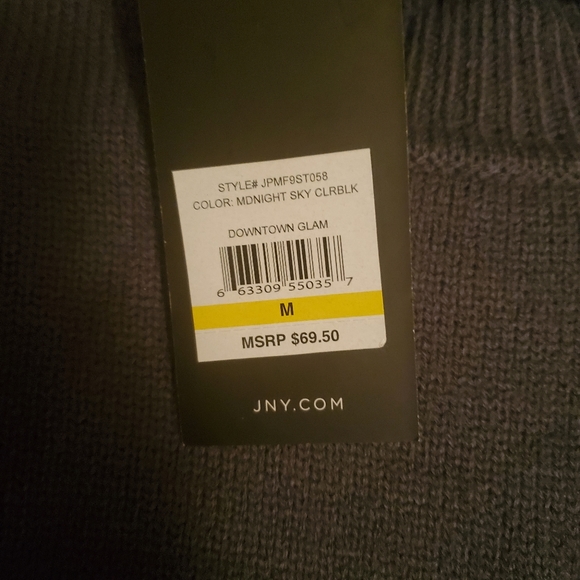 Tri colored turtle neck sweater NWT!! Size M - Picture 5 of 7